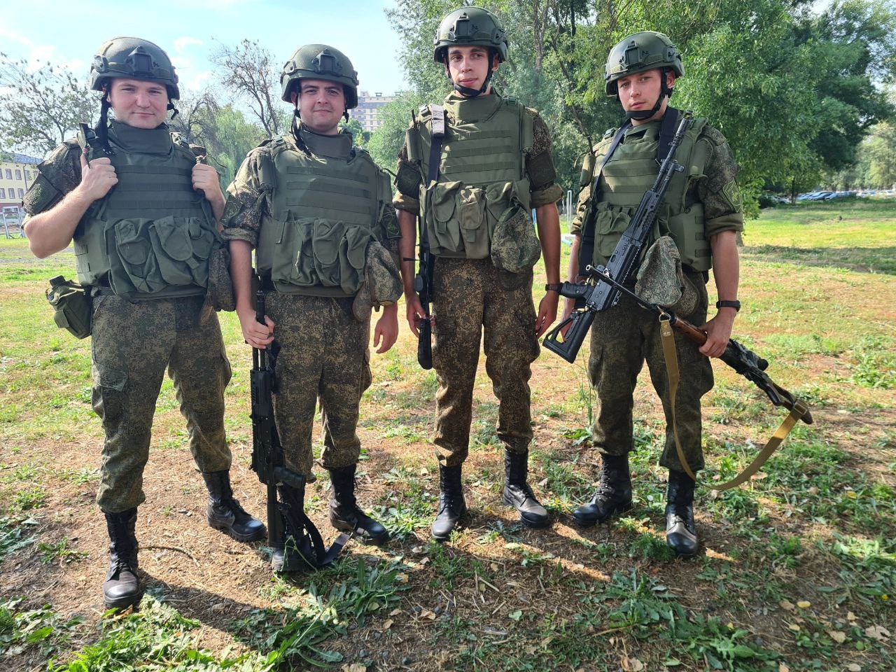 Будущие военные врачи и офицеры запаса из РостГМУ прошли учебные сборы -  Ростовский государственный медицинский университет